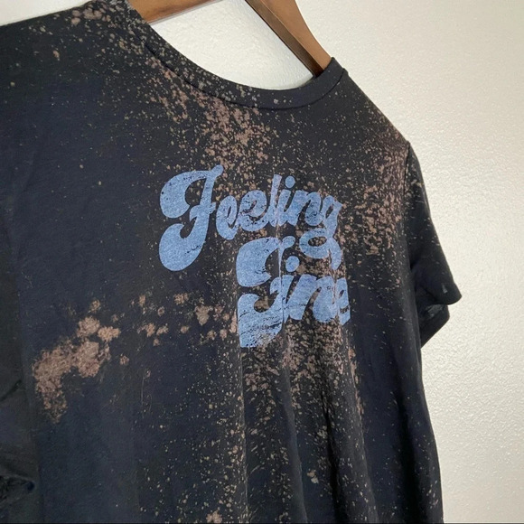 Cropped Graphic Tee Shirt Acid Wash Top Size Large “Feeling Fine” Boutique NEW - Picture 2 of 8